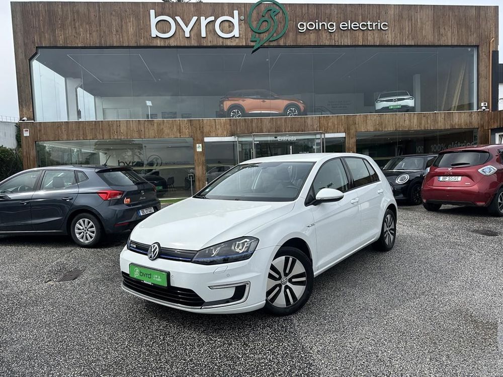 Volkswagen e-Golf - Photo 1