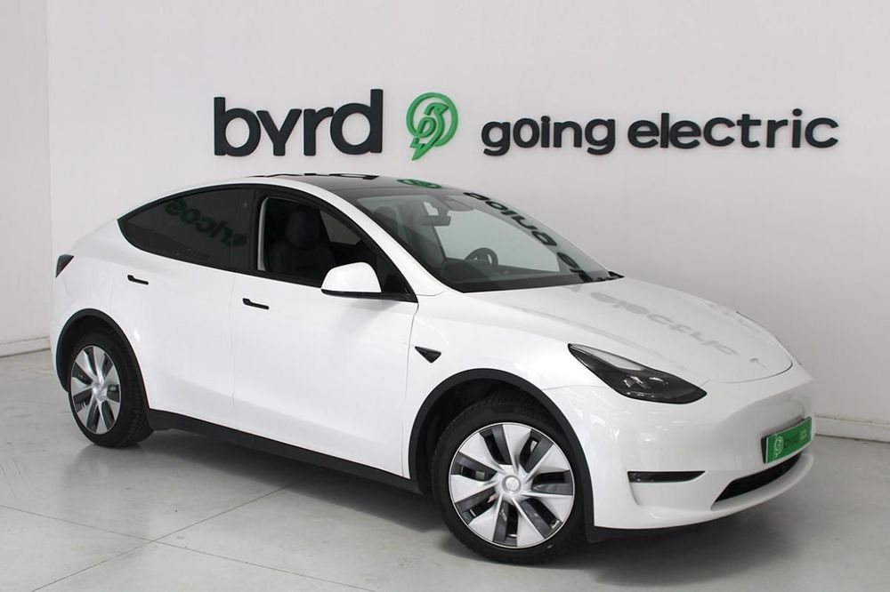 Tesla Model Y - Photo 1