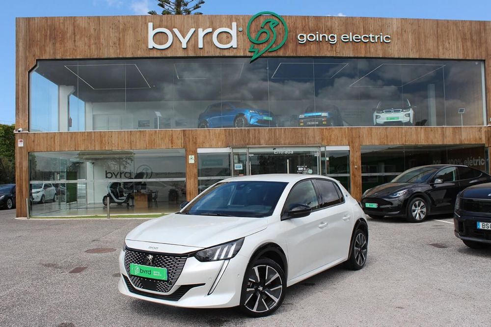 Peugeot e-208 - Photo 1