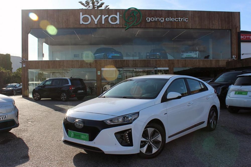 Hyundai Ioniq - Photo 1