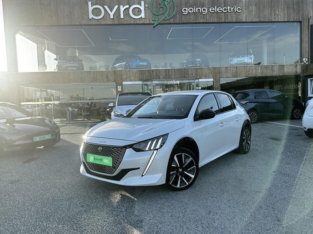 Peugeot e-208 - Photo 1