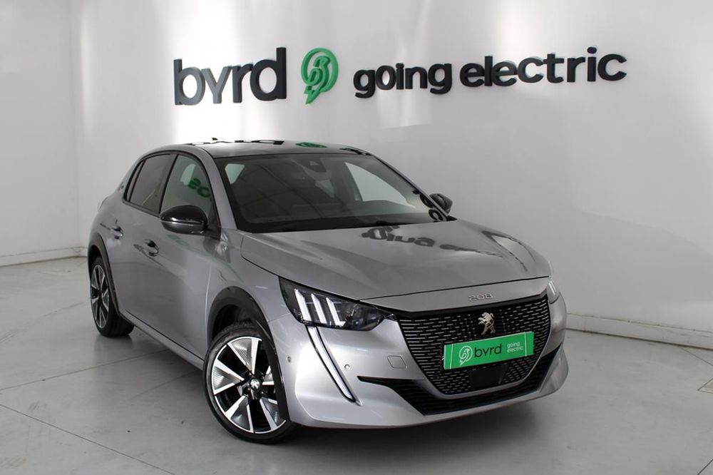 Peugeot e-208 - Photo 1