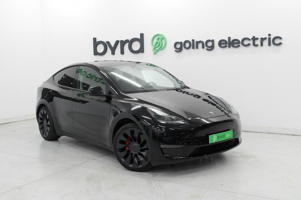 Tesla Model Y - Photo 1