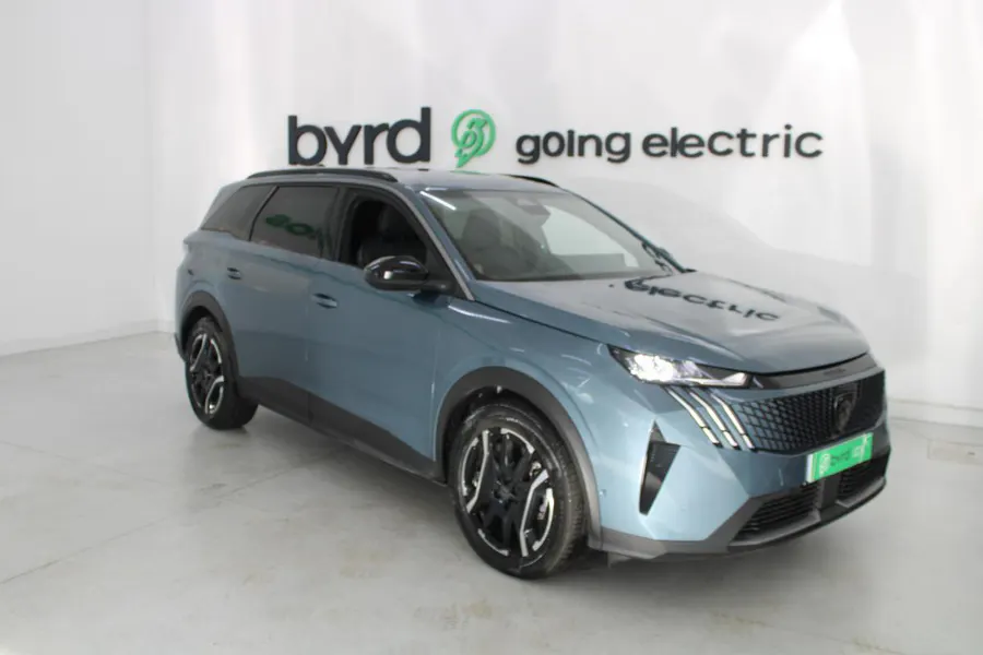 Peugeot E-5008 - Photo 1