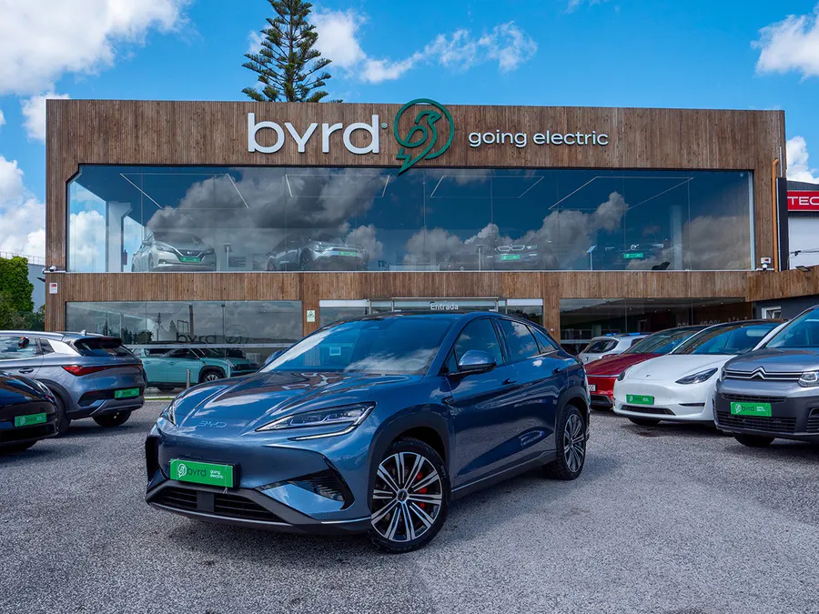 Foto do byd sealion 7 na byrdstore sintra