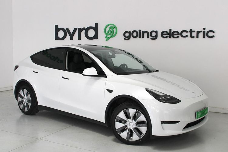 Tesla Model Y - Photo 1