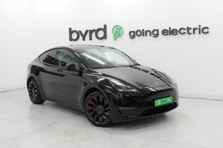 Tesla Model Y - Photo 1