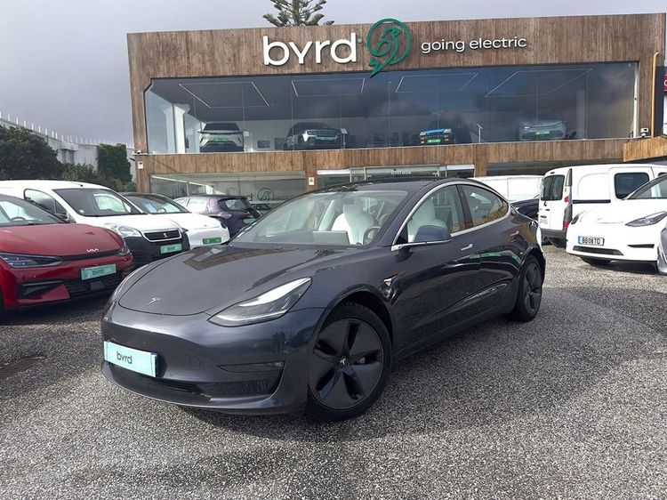 Tesla Model 3 - Photo 1
