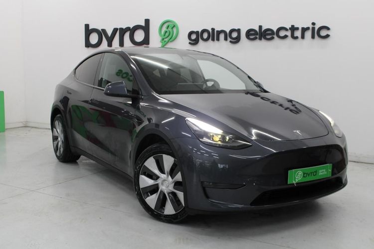 Tesla Model Y - Photo 1