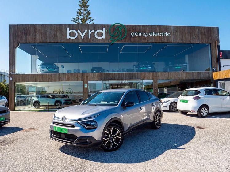 Citroen e-C4 X - Photo 1