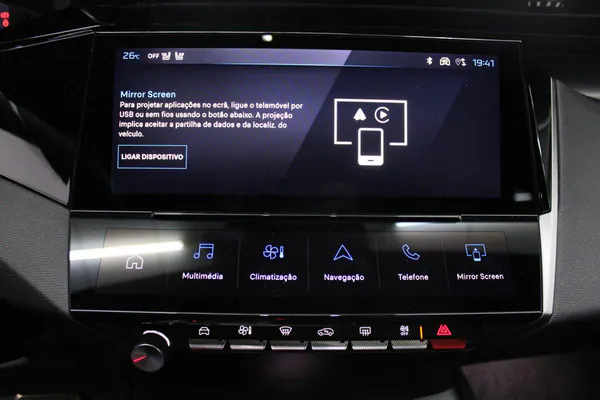 Peugeot E-408 - Photo 26