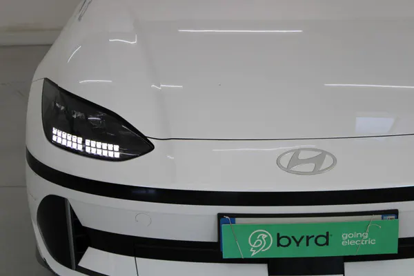 Hyundai Ioniq 6 - Photo 5