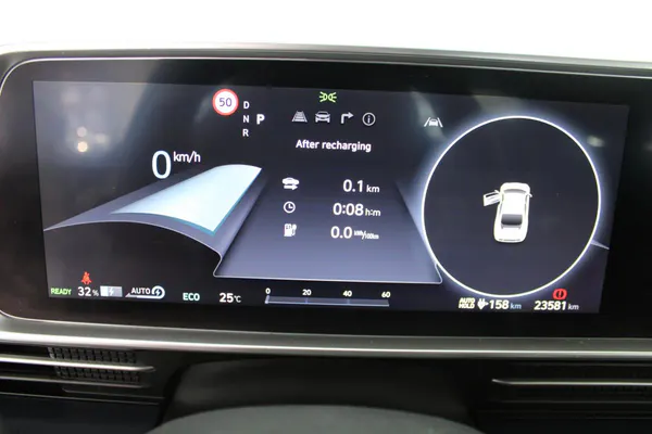 Hyundai Ioniq 6 - Photo 22