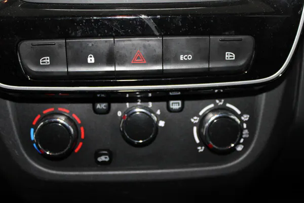 Dacia Spring - Photo 18