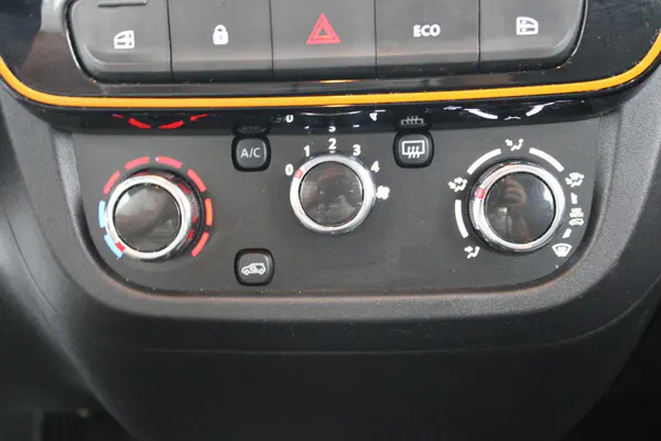 Dacia Spring - Photo 24