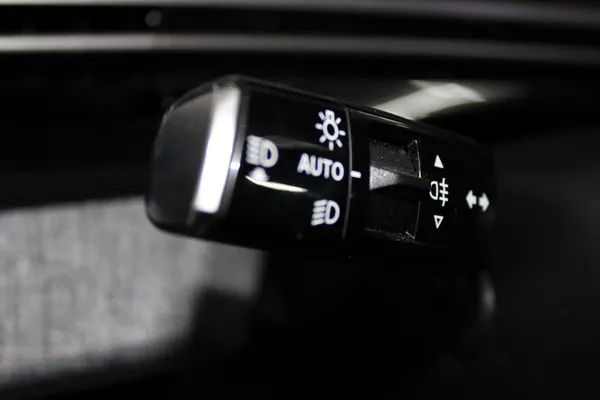Peugeot E-3008 - Photo 17