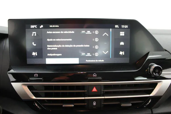 Citroen e-C4 X - Photo 26