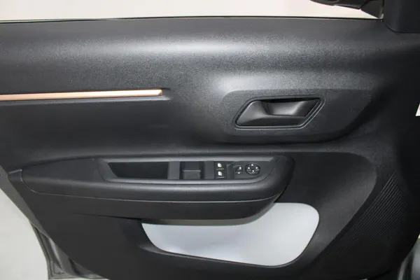 Citroen e-C3 Aircross - Photo 9