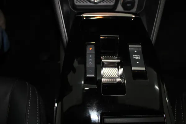 Citroen e-C4 - Photo 20