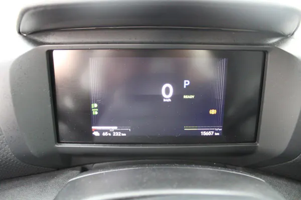Citroen e-C4 - Photo 22
