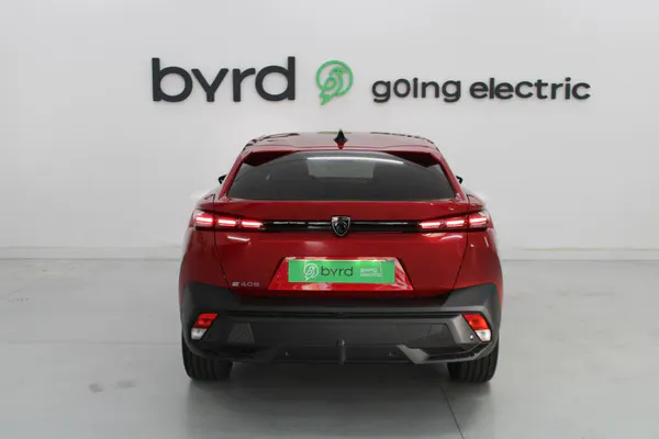 Peugeot E-408 - Photo 6
