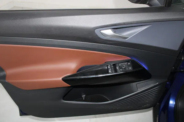 Volkswagen ID.4 - Photo 9