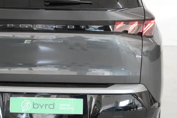 Peugeot E-5008 - Photo 7