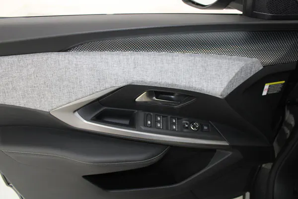 Peugeot E-5008 - Photo 9