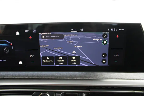 Peugeot E-5008 - Photo 23