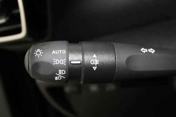 Citroen e-C4 X - Photo 16