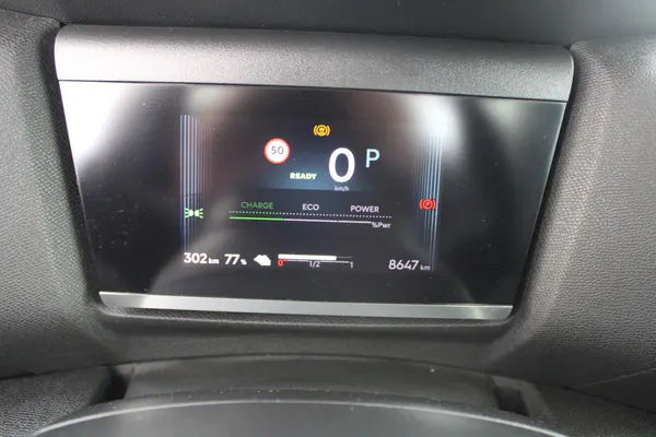 Citroen e-C4 X - Photo 20