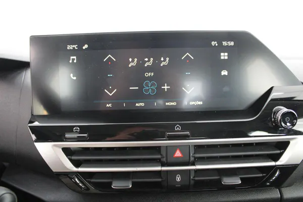Citroen e-C4 X - Photo 23