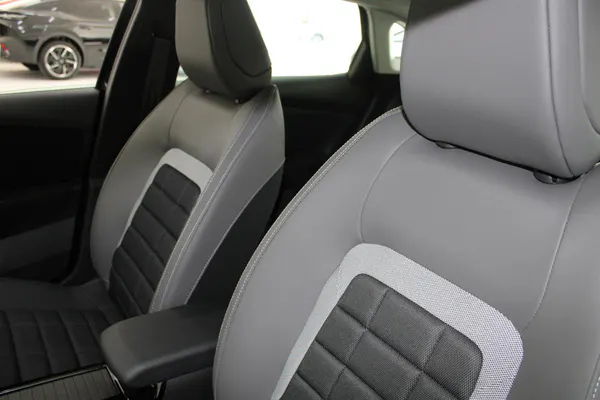 Citroen e-C4 X - Photo 10