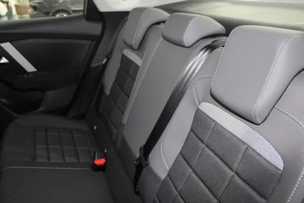 Citroen e-C4 X - Photo 13