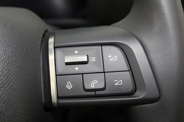 Citroen e-C4 X - Photo 16