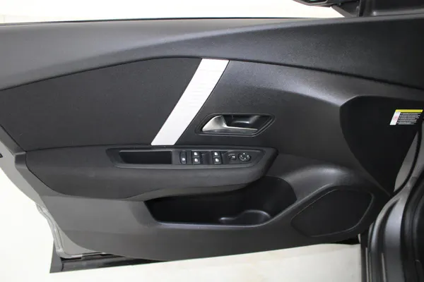 Citroen e-C4 X - Photo 9