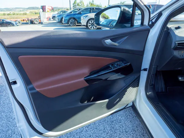 Volkswagen ID.4 - Photo 20