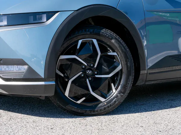 Hyundai Ioniq 5 - Photo 3