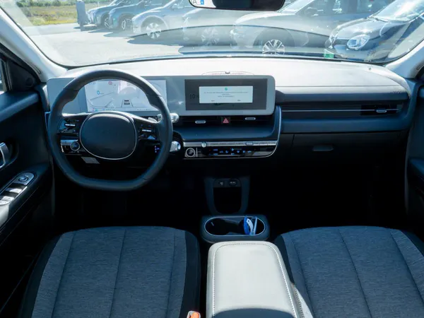 Hyundai Ioniq 5 - Photo 25