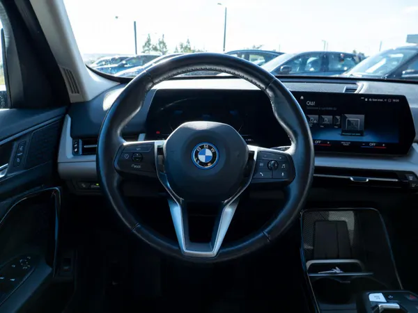 BMW iX1 - Photo 31