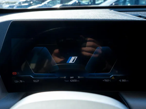BMW iX1 - Photo 34