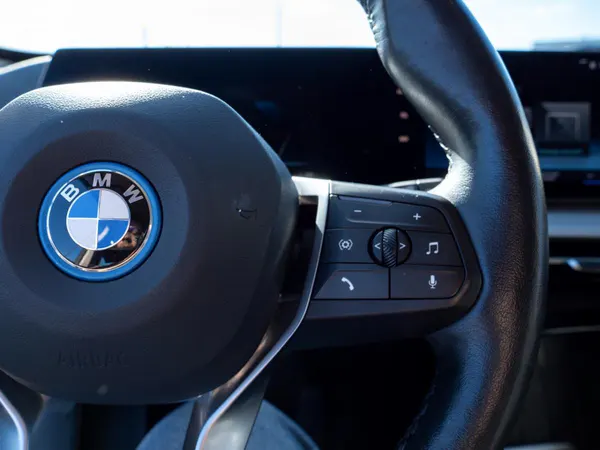BMW iX1 - Photo 33