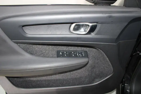 Volvo XC 40 - Photo 9