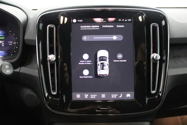Volvo XC 40 - Photo 25