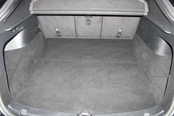 Tesla Model Y - Photo 8