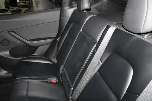 Tesla Model Y - Photo 13