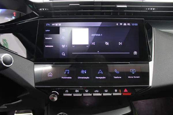 Peugeot E-408 - Photo 26
