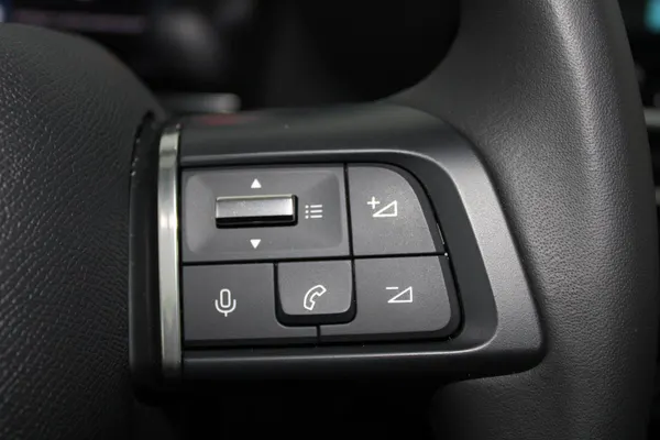 Citroen e-C4 X - Photo 15