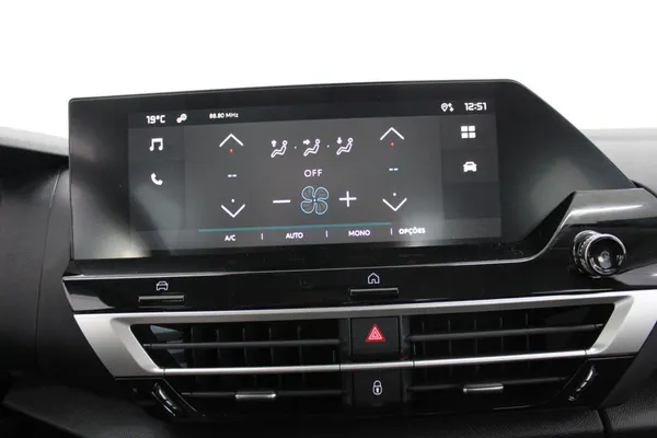Citroen e-C4 X - Photo 24