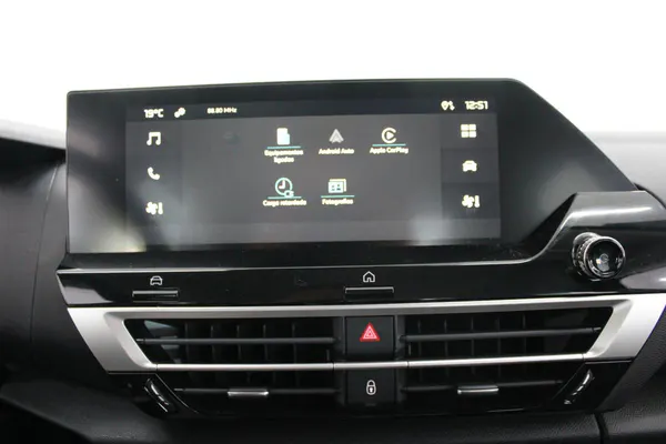 Citroen e-C4 X - Photo 25
